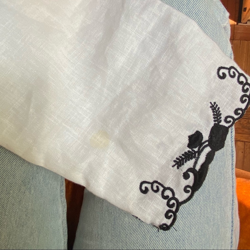 Edward Irish Linen white 3/4 sleeve with black embroidery - Picture 6 of 7